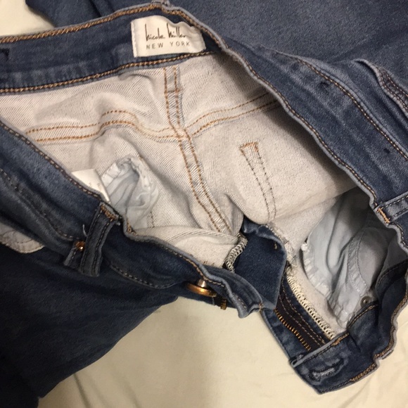 Size 11 long denim shorts. Soho high rise. Very comfy. - Picture 4 of 4